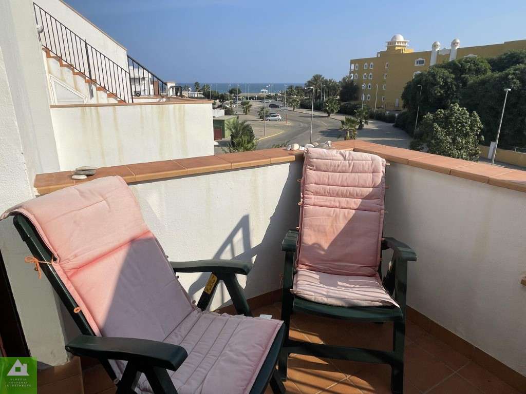 1 bedroom top floor apartment for sale in Vera playa