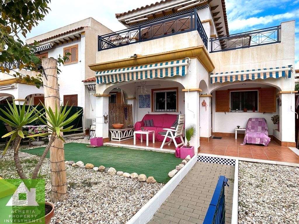 2 bedroom ground floor apartment for sale in Vera playa