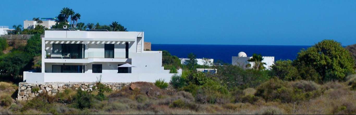 4 bedroom modern villa for sale in Mojacar playa