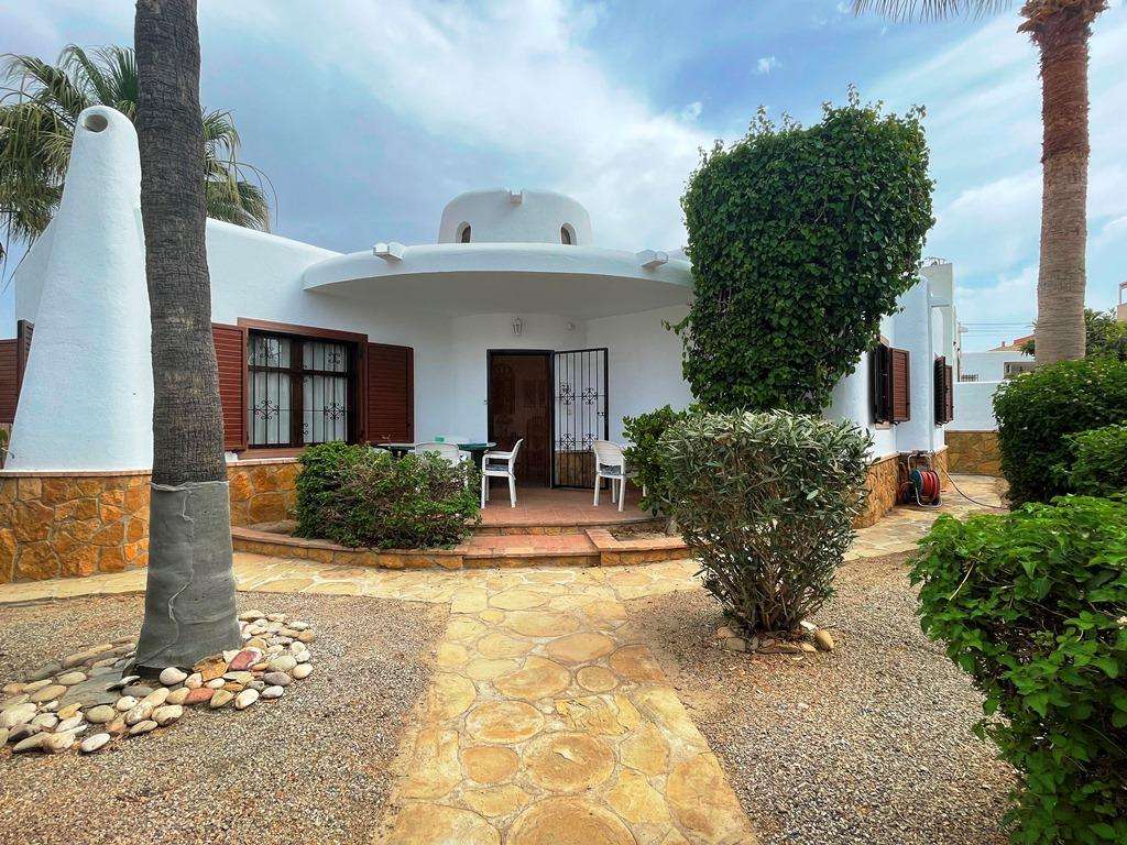 3 bedroom villa for sale in Villaricos