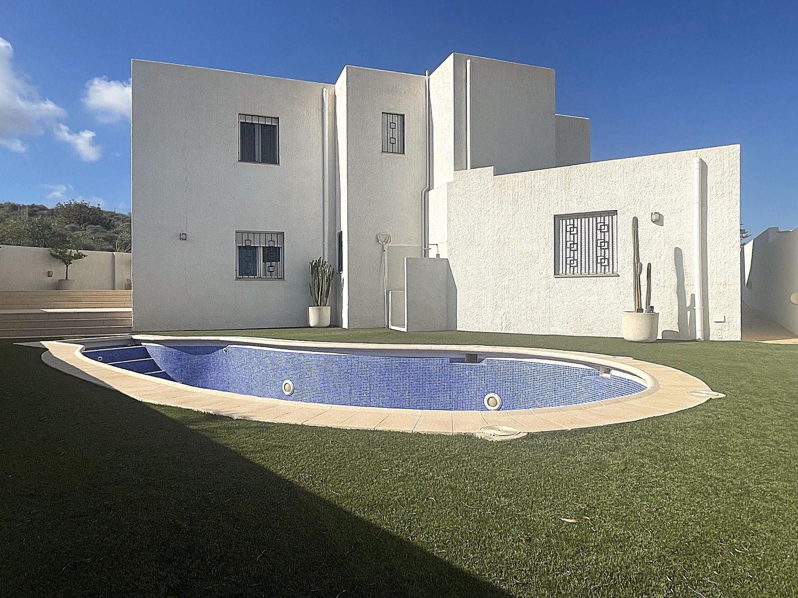 2 bedroom villa with pool and sea view for sale in Mojacar playa