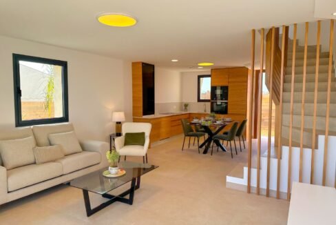 TOWNHOUSE 4