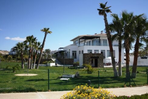 4.casa club & tienda